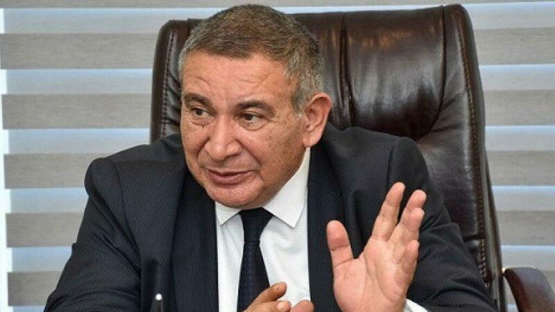 "Elçin Əfəndiyev Azərbaycan ədəbi düşüncəsinin formalaşmasında misilsiz rolu olan bir yazıçıdır"