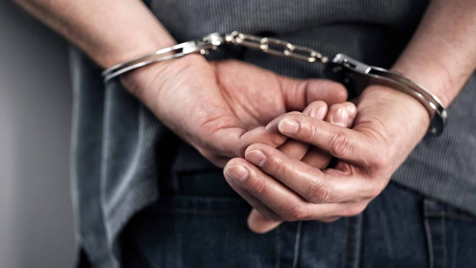 Paytaxtda köşklərdən oğurluq edən şəxslər saxlanıldı