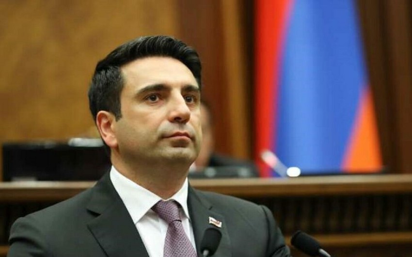 Erməni spiker şərəf və ləyaqətinin təhqir olunmasına görə kompensasiya tələb edir