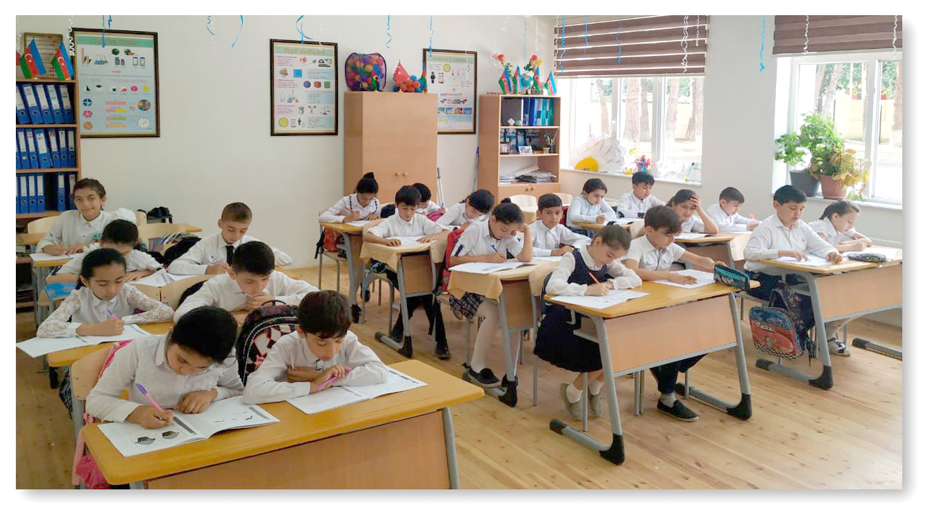 Nazirlikdən 12 illik təhsilə keçidlə bağlı yayılan məlumatlara Münasibət
