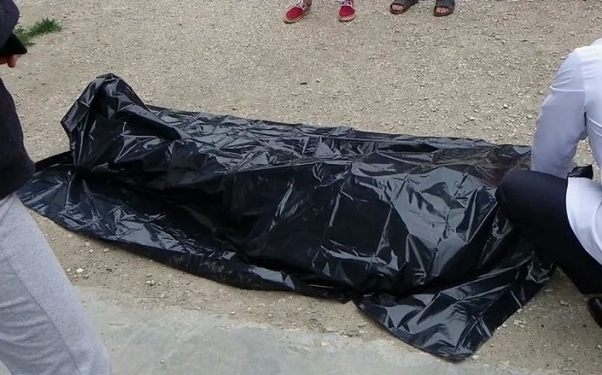 Sumqayıtda küçədə kişi meyiti aşkarlanıb