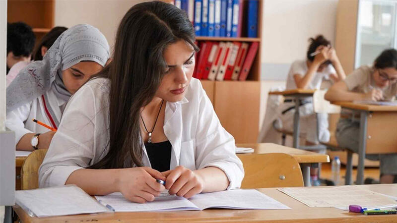 Azərbaycanda bu universitetlərin rus bölməsinə qəbul dayandırılıb?- RƏSMİ AÇIQLAMA 