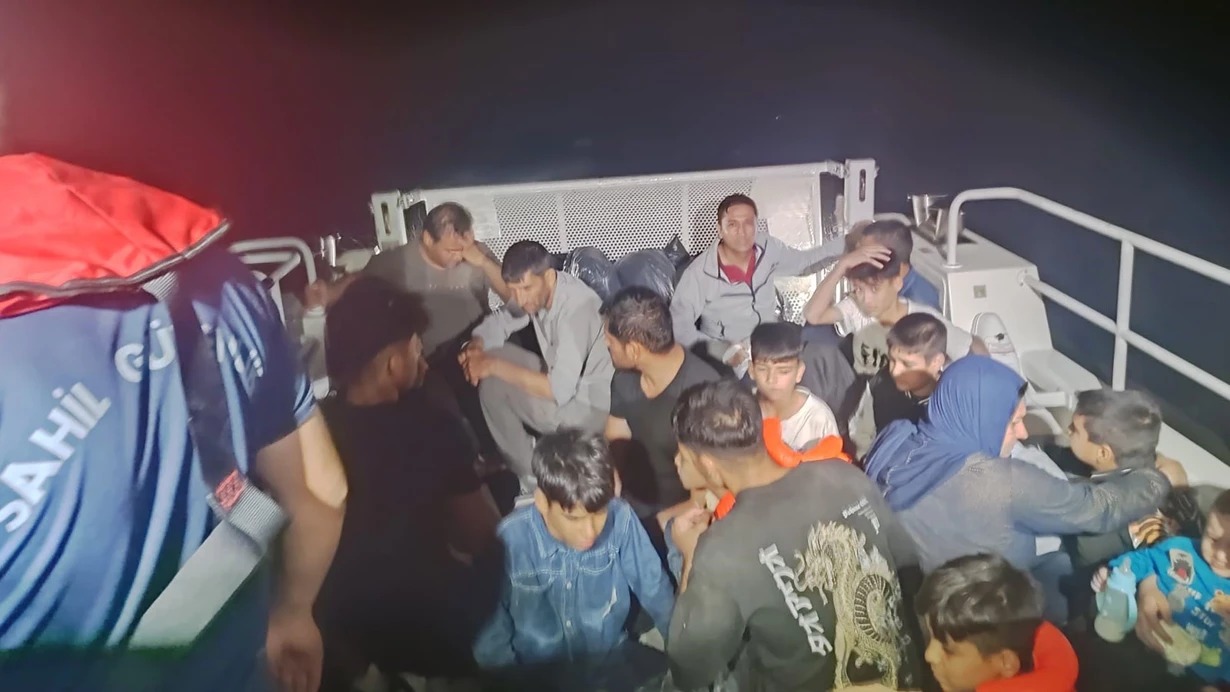 Türkiyədə 18-i uşaq olmaqla 32 immiqrant saxlanıldı