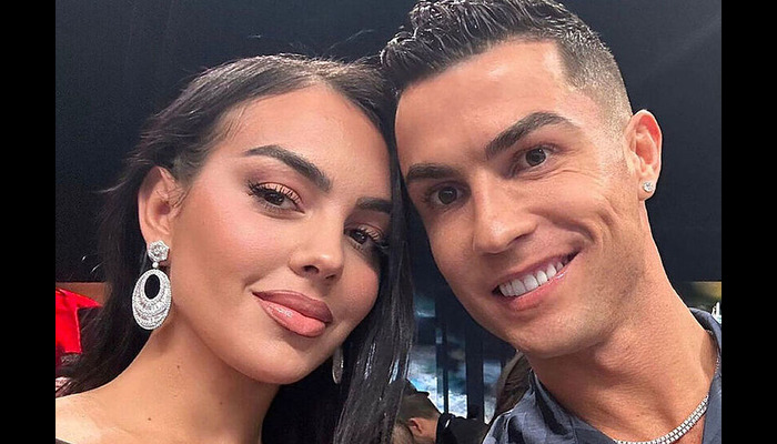 Ronaldo evlilik təklifi etdi - FOTO