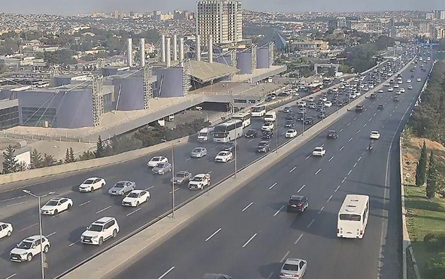 Bakıda bu yollarda sıxlıq var - SİYAHI