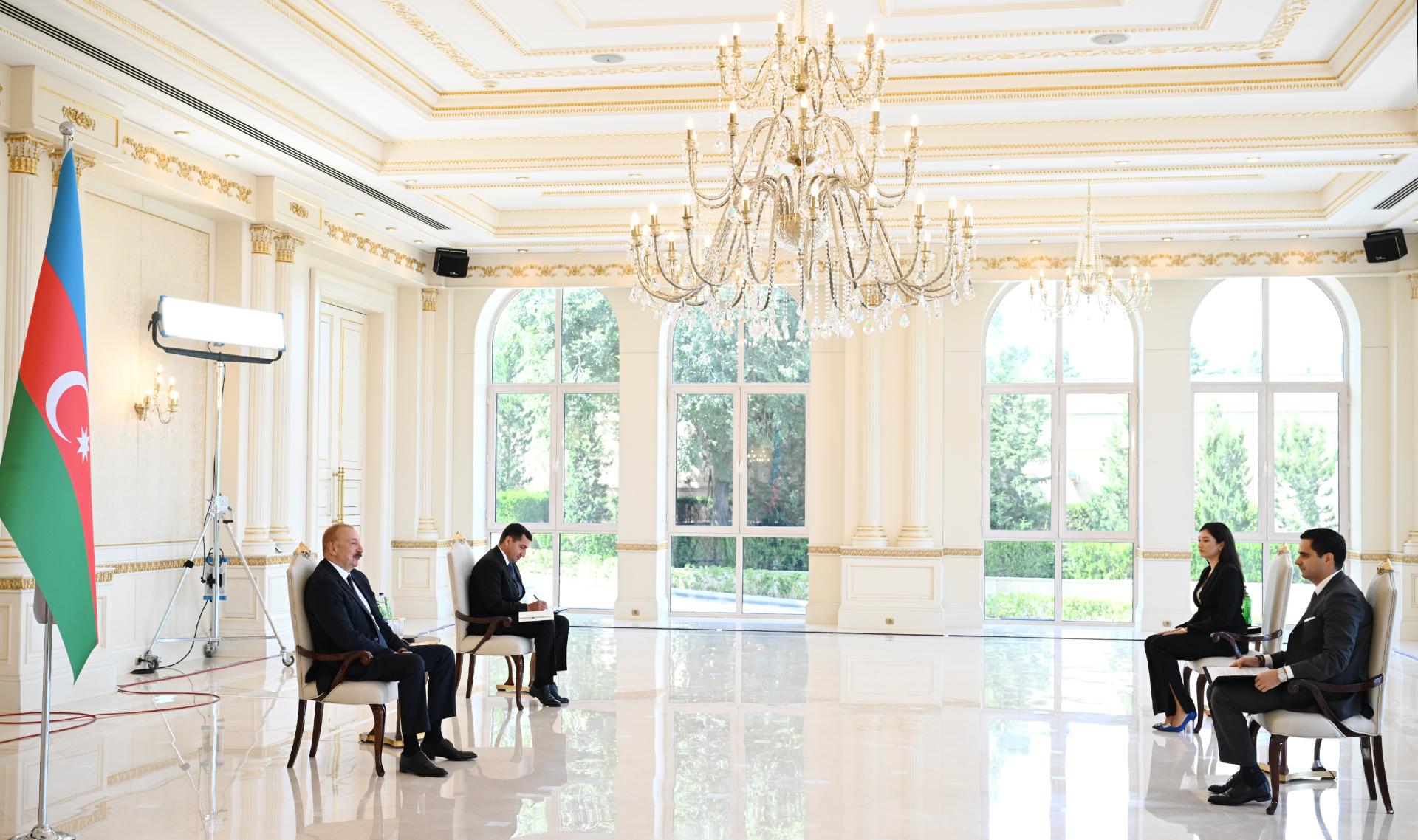 Prezident Slovakiyanın Azərbaycandakı yeni səfirinin etimadnaməsini qəbul edib - FOTOLAR