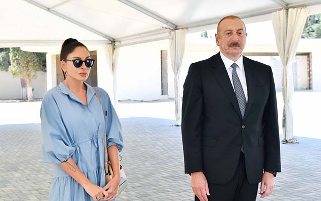 İlham Əliyev və xanımı Ağdərə sakinləri ilə də görüşdü