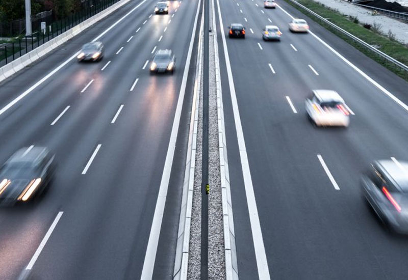 Azərbaycanda avtomobil nəqliyyatı ilə beynəlxalq daşımalar 10 % artıb