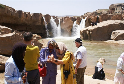 İrandan turistlərə təkbaşına səyahət qadağası