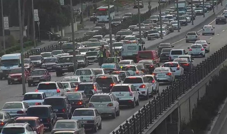 Bakıda bu yollarda sıxlıq var - SİYAHI