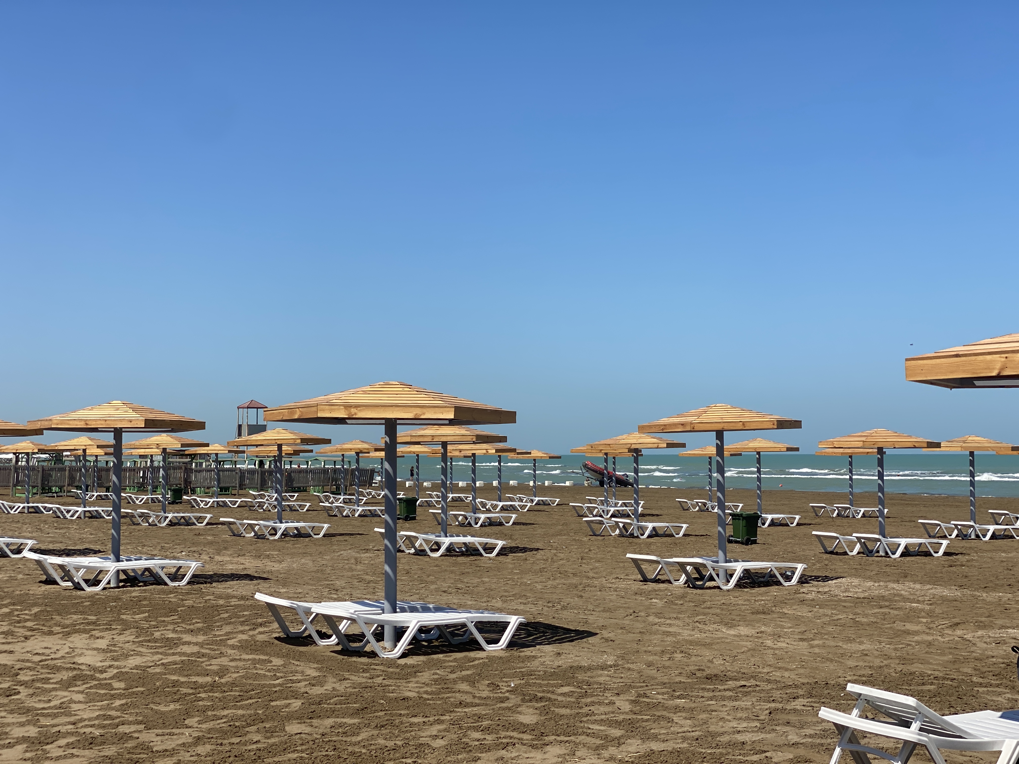 Yeni ictimai çimərliklərdə yay turizm mövsümünün ilkin nəticələri AÇIQLANDI