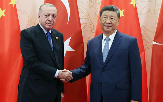 Ərdoğanla Si Cinpinlə görüşdü