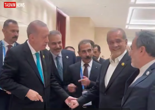 Ərdoğan və Pezeşkianın səmimi görüntüləri - VİDEO