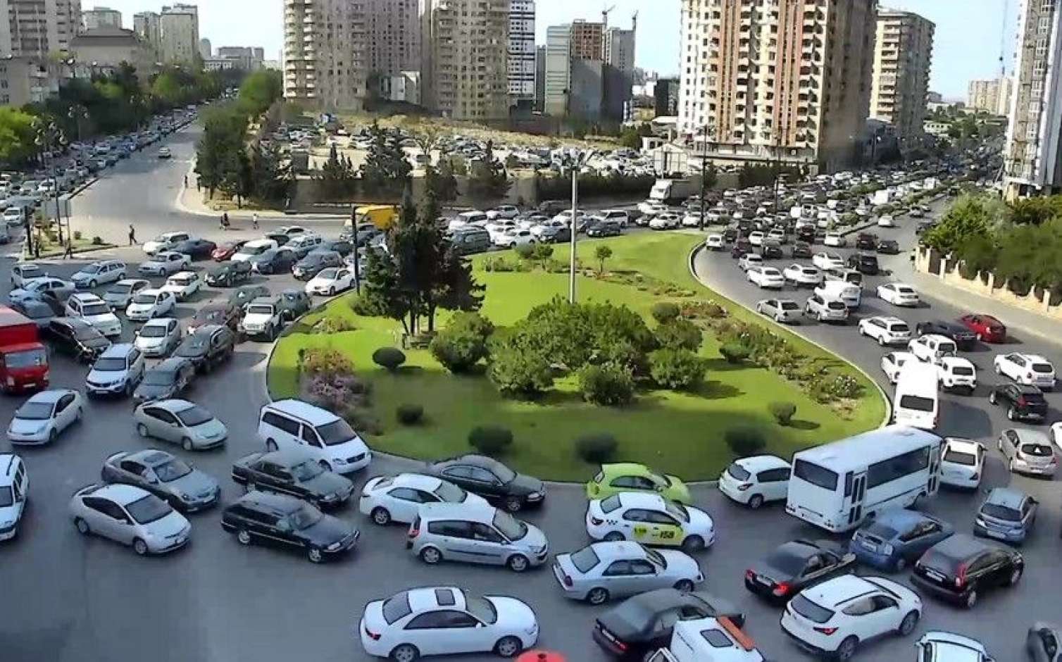 Deputat tıxaclardan yazdı: "15 sentyabrdan sonra daha ağır vəziyyət olacaq"