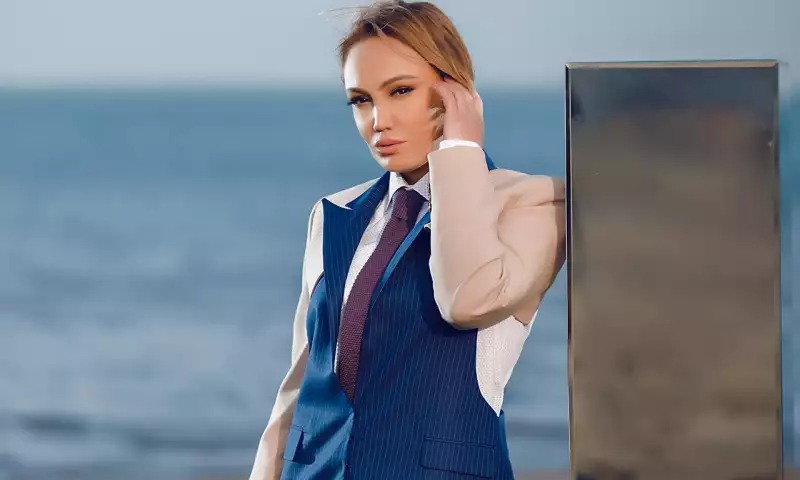 Nura Suri bir günlük aparıcı olacaq