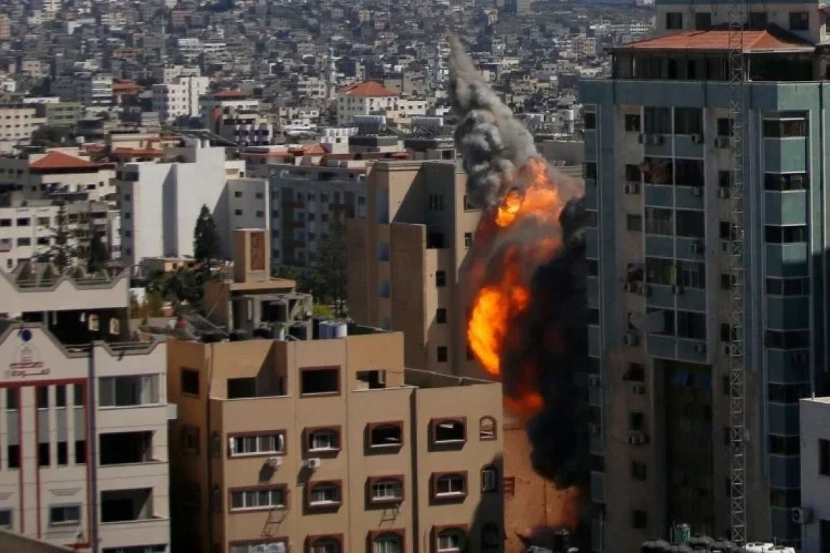 İsrail HAMAS-ın kəşfiyyat üçün istifadə etdiyi binaya zərbə endirib