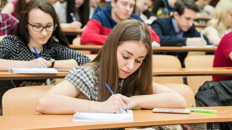 Universitetlərə qeydiyyat müddəti uzadıldı