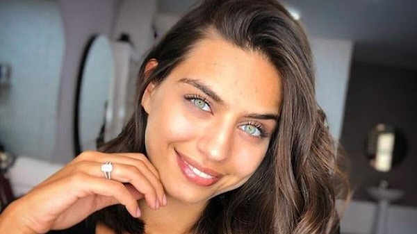 Özilin həyat yoldaşı Amine Gülşe zərgərlik markası qurdu