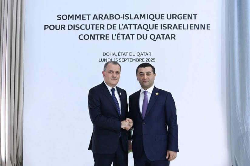 Ceyhun Bayramov Dohada özbək həmkarı ilə görüşüb