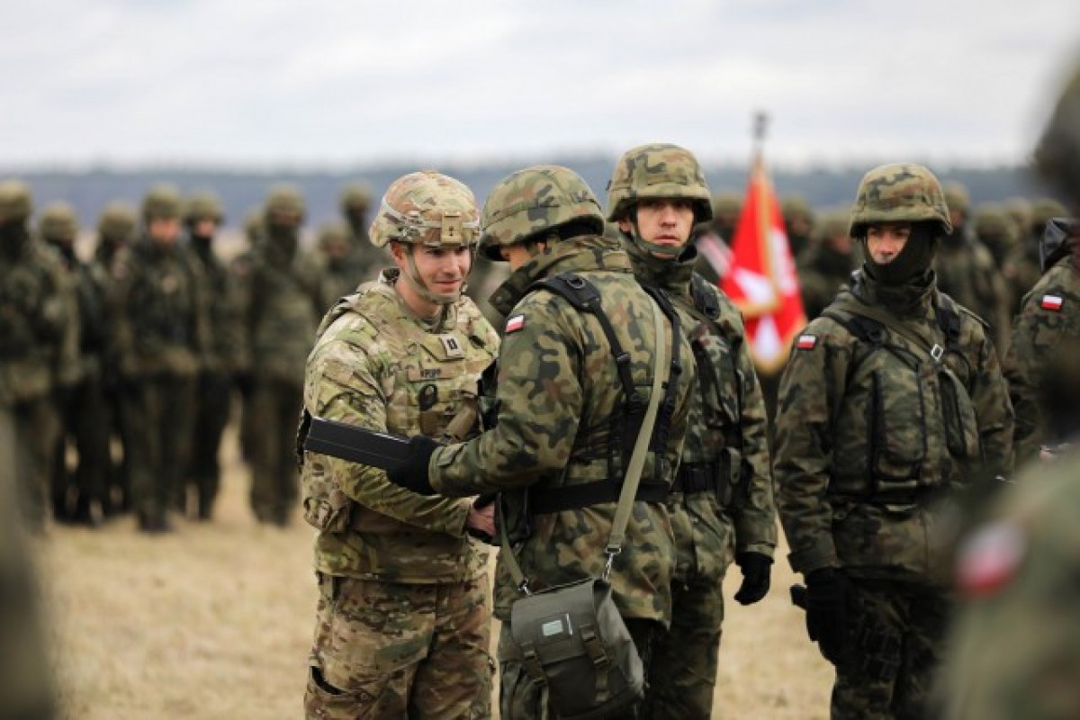 Polşa Belarusla sərhəddə hərbi təlimlərə başlayıb
