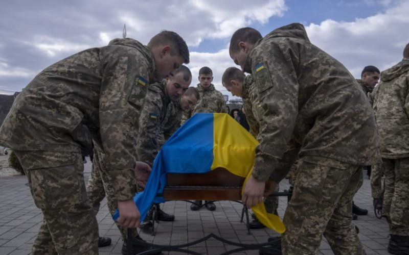 Rusiya və Ukrayna hərbçilərin meyitlərini dəyişdirib
