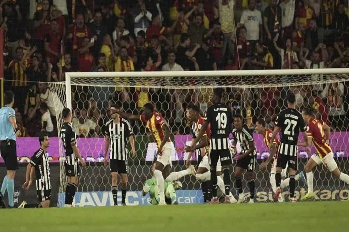 “Beşiktaş” böyük hesabla uduzub