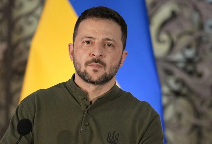 Zelenski Trampla Ukraynanın təhlükəsizlik zəmanətlərini müzakirə edəcəyini bildirib