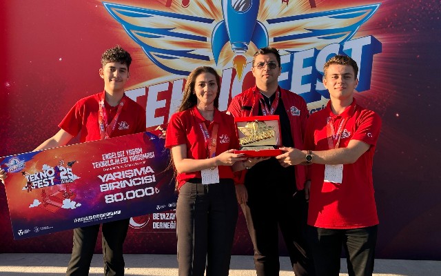 BDU-nun komandası “TEKNOFEST-2025”də tarixi uğura imza atdı - FOTOLAR