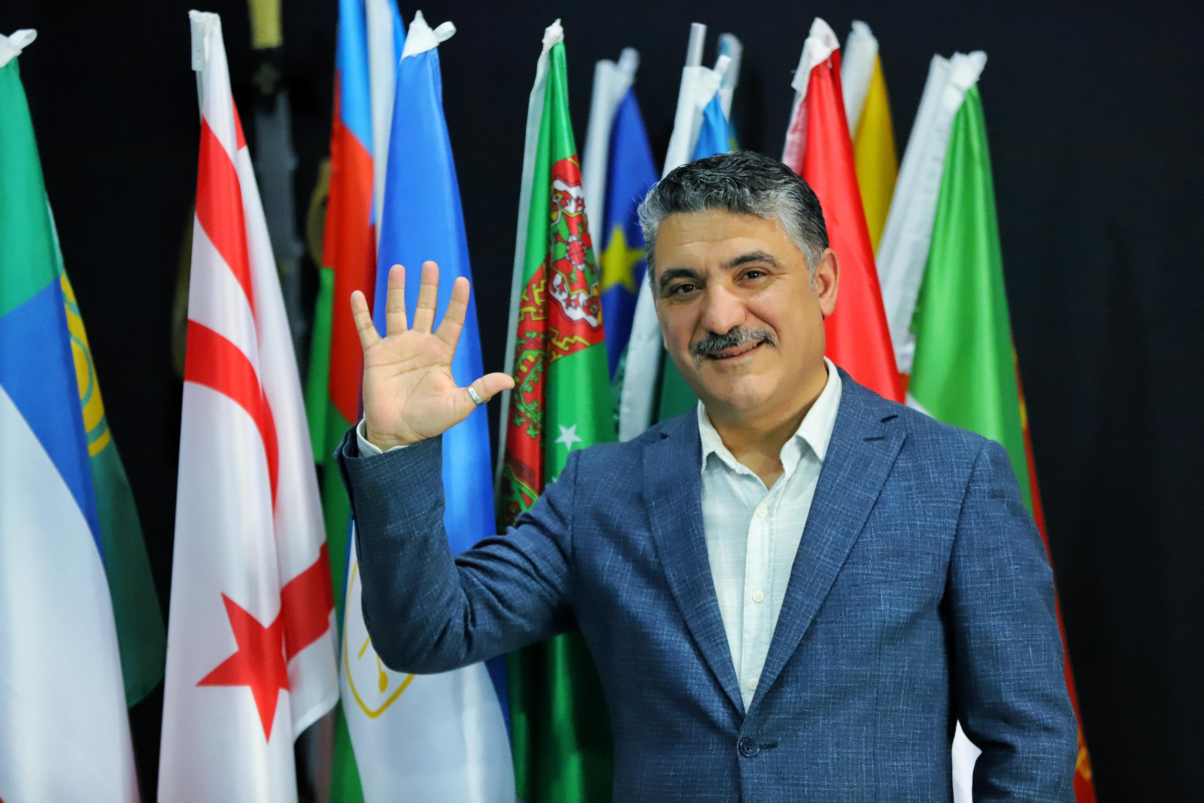 Sərhədsiz mədəniyyətlər və “dünya insanı” modeli