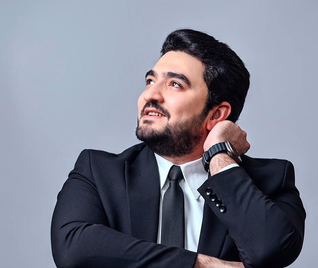 Məşhur müğənni qəzaya düşdü - FOTO