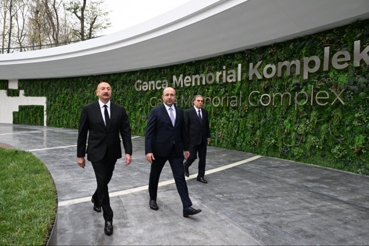 İlham Əliyev Gəncə Memorial Kompleksinin açılışında iştirak edib