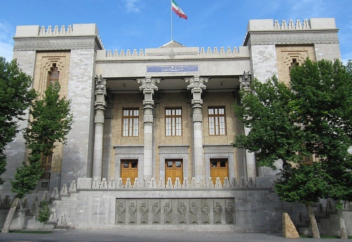 İran sanksiyaların bərpası ilə bağlı ABŞ və Aİ3 ölkələrinə xəbərdarlıq edib