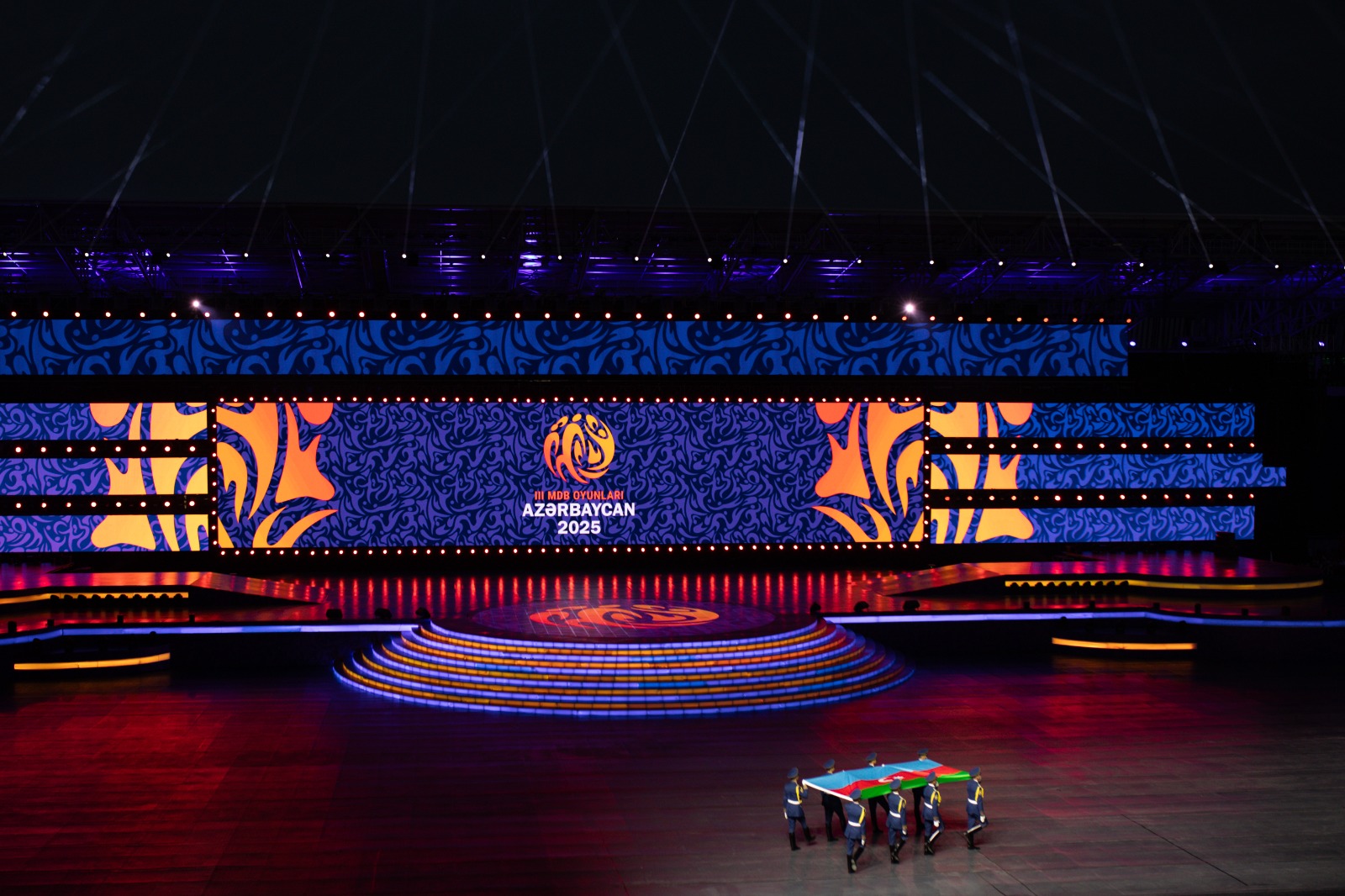 MDB oyunlarının açılış mərasimindən GÖRÜNTÜLƏR