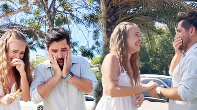 10 il sonra qızları olacaq