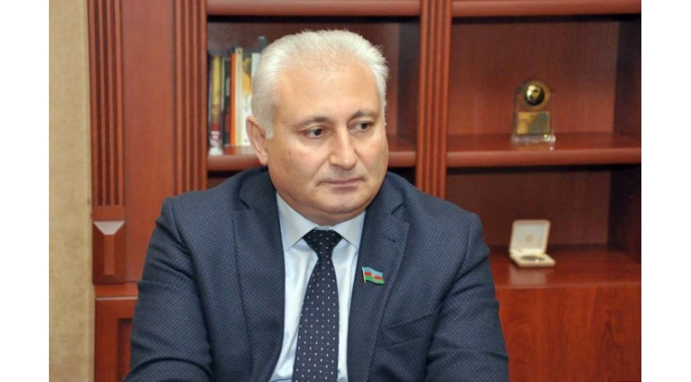 Deputat: Bakıda tıxac problemi təsvir olunduğu qədər faciəvi deyil