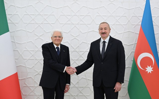 Azərbaycan və İtaliya prezidentləri mətbuata bəyanatlarla çıxış edirlər