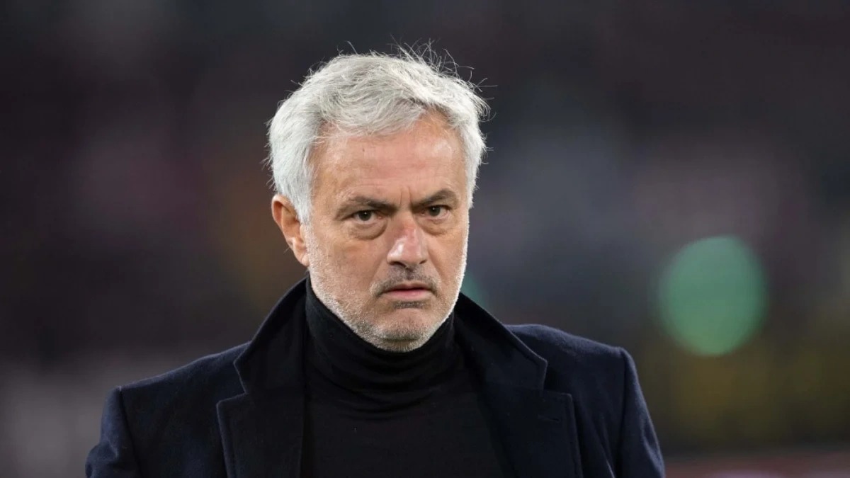 Mourinyo və "Benfika"nın futbolçuları virusa yoluxublar