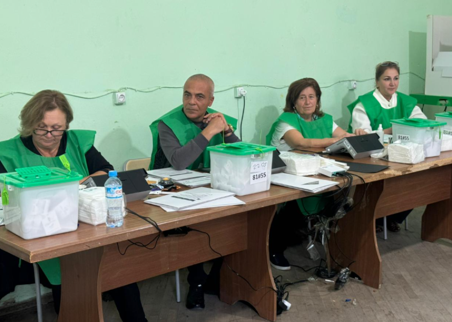 "Gürcü Arzusu" partiyası seçkilərdə qalib gəldiyini elan edib