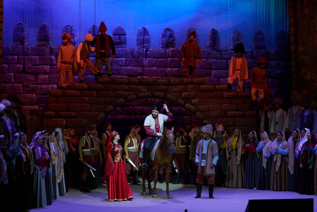 Yusif Eyvazovun “Koroğlu” operasındakı ifası milli opera üçün yeni dövrün başlanğıcıdır