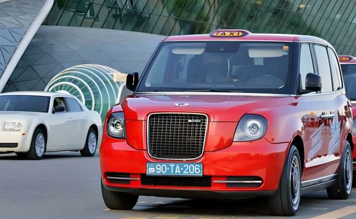 "Aeroportdan şəhərə taksi qiymətləri turizmin inkişafına da ciddi zərbə vurur" - Deputat