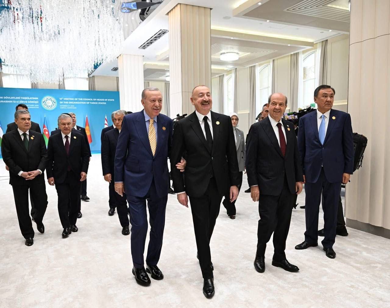 Prezident Qəbələdə qonaqları qarşılayır - Canlı