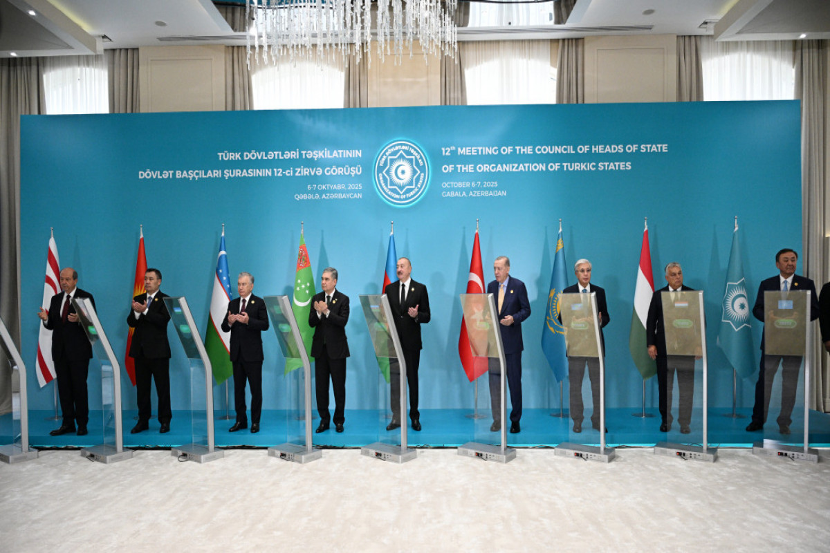 Füzuli məscidinin təməli qoyulub
