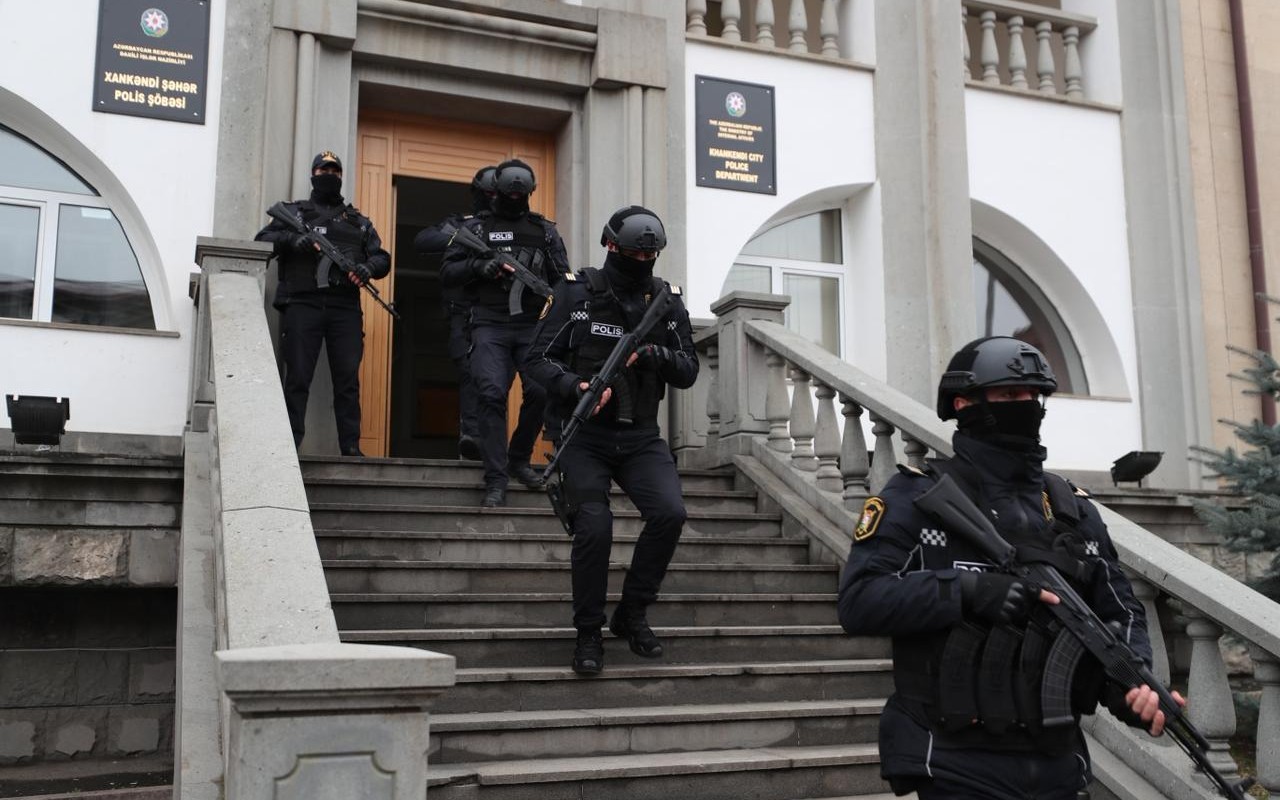 Polis Xankəndidə əməliyyat keçirib, saxlanılanlar var