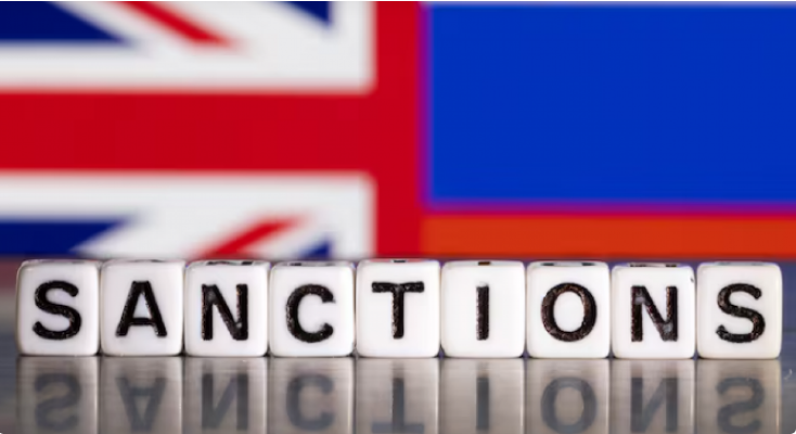 Britaniya "Rosneft" və "Lukoil" neft şirkətlərinə sanksiya tətbiq edib