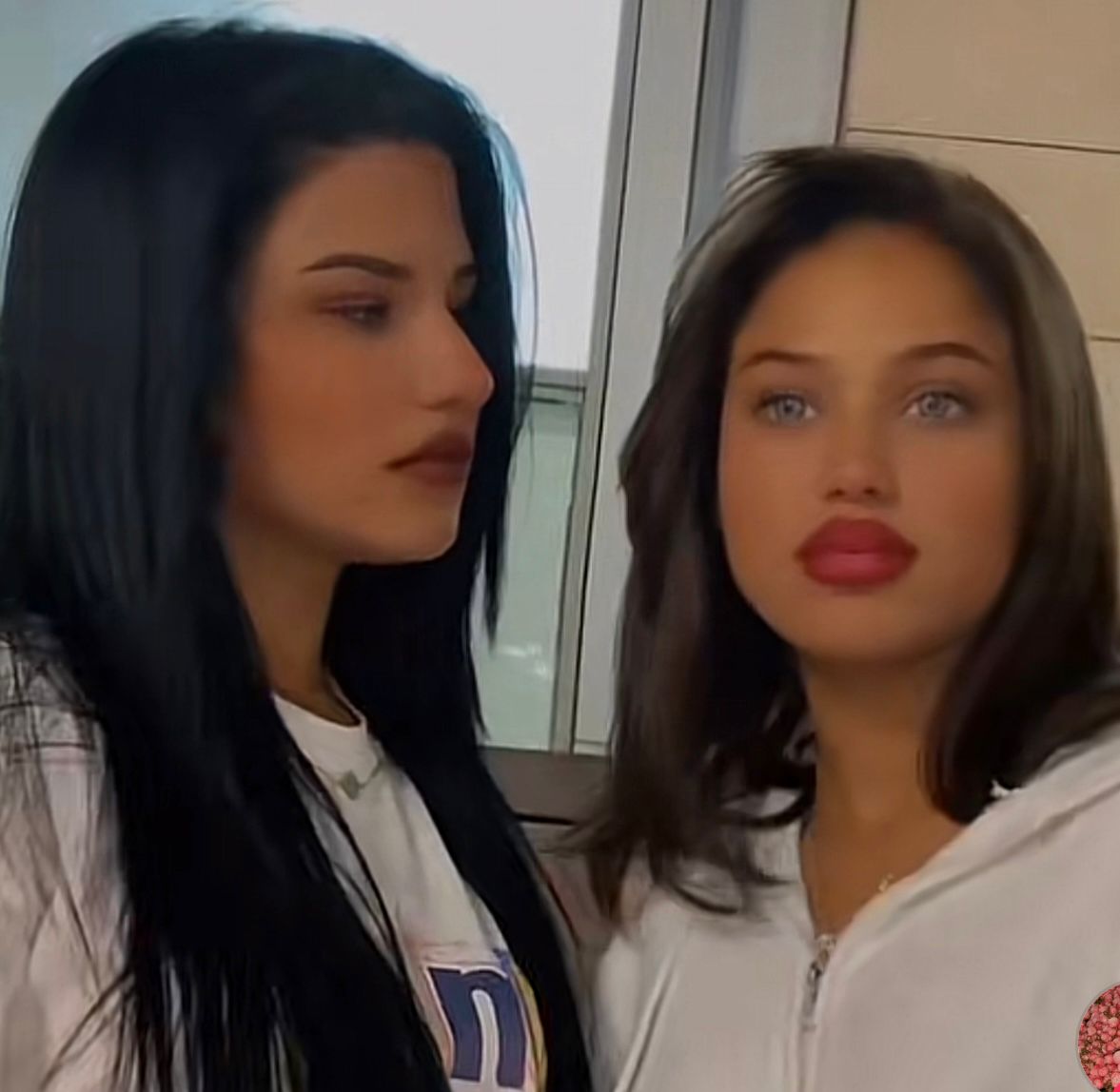 “Tiktok”da məşhurlaşan qaraçı qızlar həbs edildi