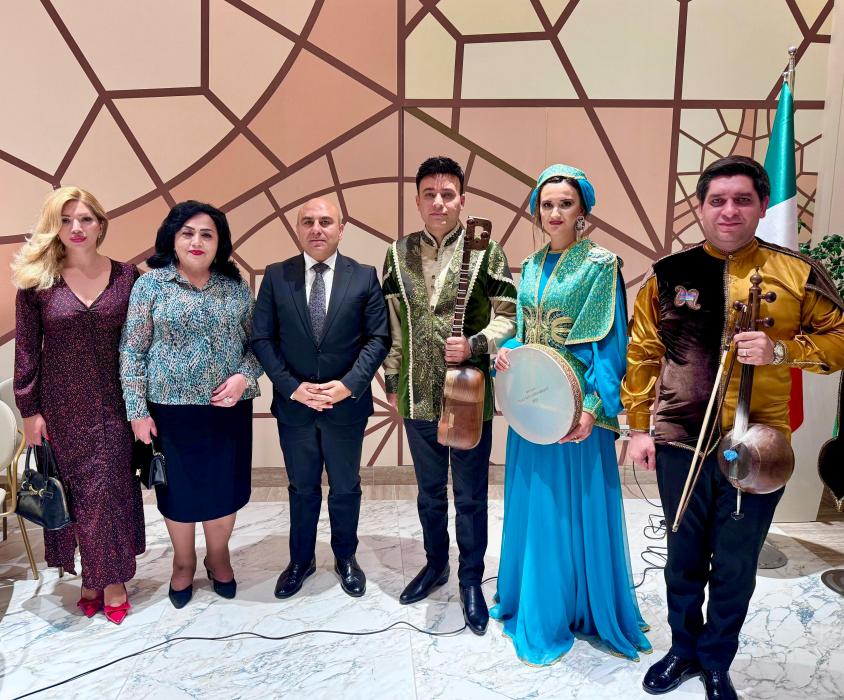 Romada “Milli musiqimizin dünyada təbliği” adlı tədbir keçirilib