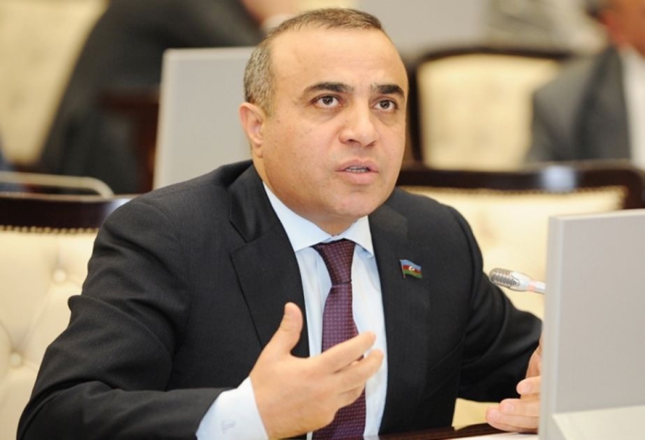 Sosial şəbəkələrdə cinayətkarlara haqq qazandıranlar niyə artır? - Azay Quliyevdən açıqlama