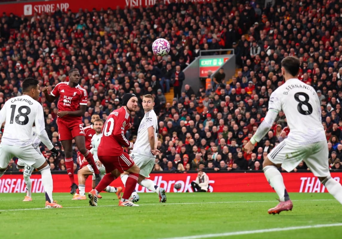 "Mançester Yunayted" "Liverpul"u məğlub etdi