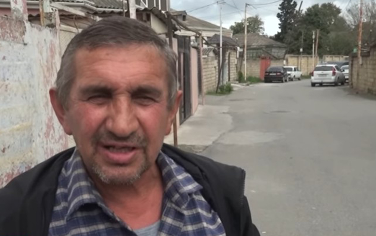“Namaz qılanda güdüb, vurub” - Video