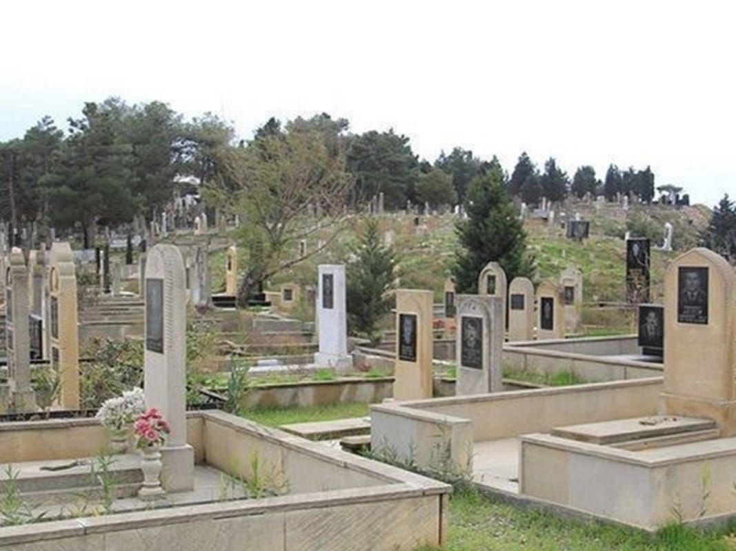 Ağdamda dəfn edilmiş şəxsin məzar daşı Xocavənddə aşkarlanıb